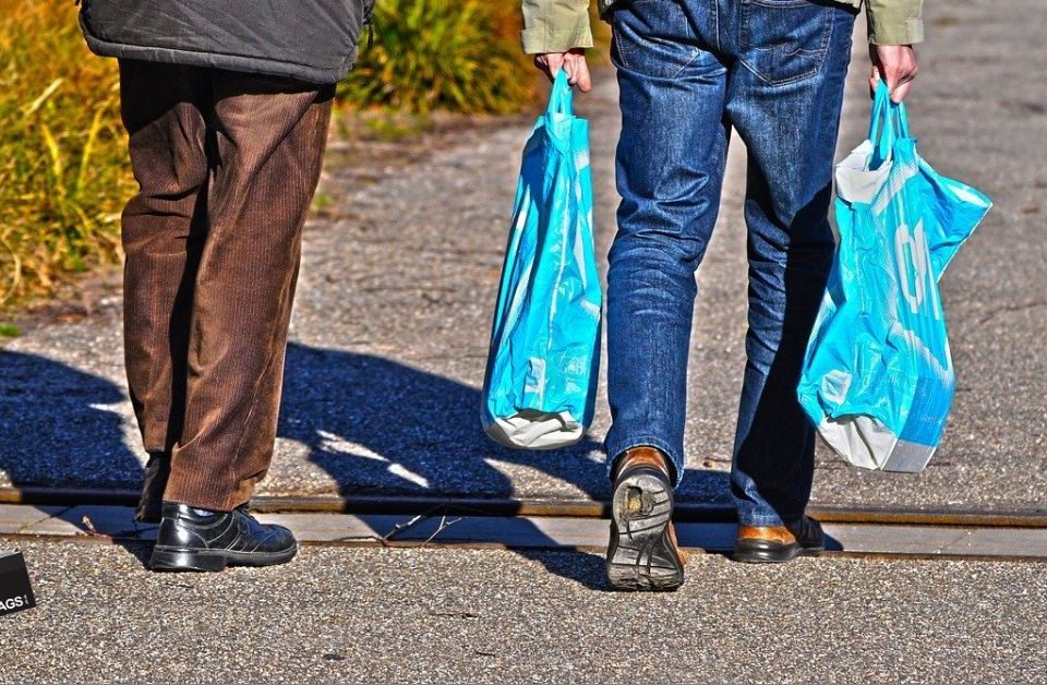 green carrier bolsas